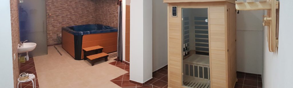 Penzión U Huberta - miestnosť s vírivkou, sprchou a infra-saunou - panoráma