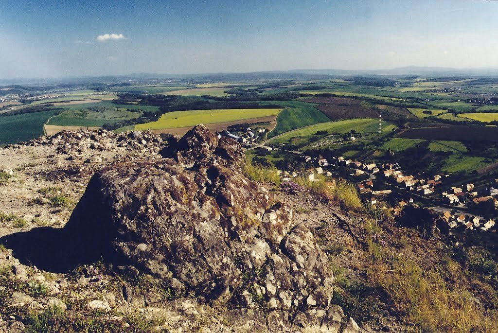 Penzión U Huberta - 15 km od penziónu sa nachádza zaujímavý prírodný tvar Kosihovský kamenný vrch